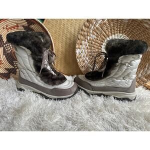 The North Face Nuptse Icepick down filled puffer fur women’s winter boots 7